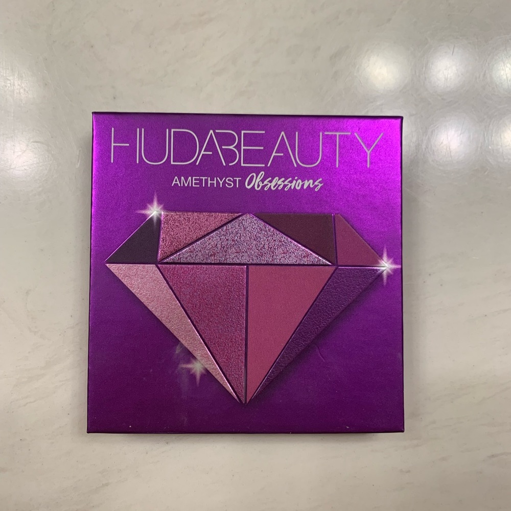 HUDA Amethyst Obsessions Eyeshadow Palette